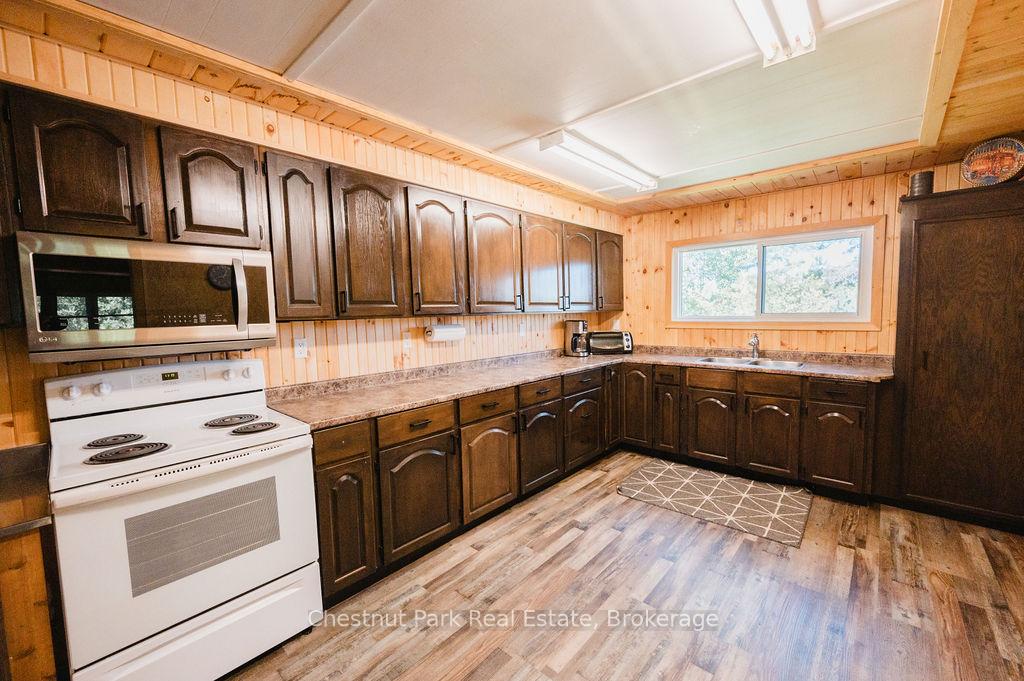 Photo 26 of 4574 Highway 11 N, Temagami — HOMEH