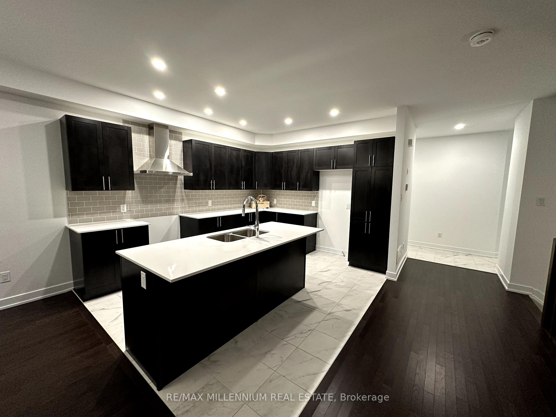 Photo 9 of 901 Beckton Heights, Ottawa, Stittsville (South) — HOMEH
