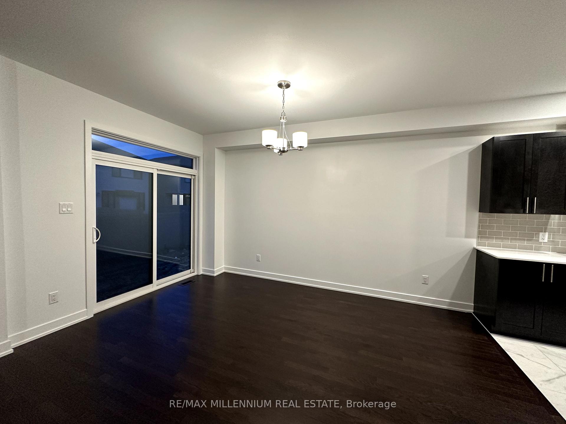Photo 11 of 901 Beckton Heights, Ottawa, Stittsville (South) — HOMEH