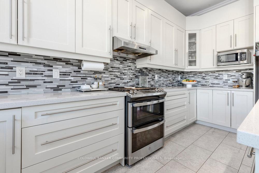 Photo 17 of 51 Weaver Drive, Hamilton, Meadowlands — HOMEH