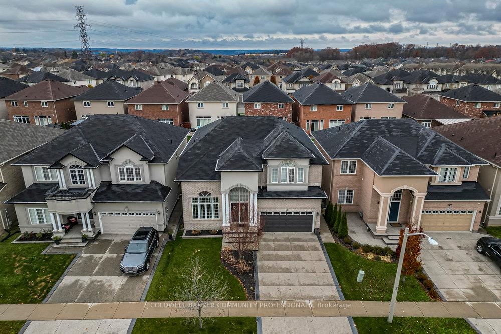 Photo 39 of 51 Weaver Drive, Hamilton, Meadowlands — HOMEH