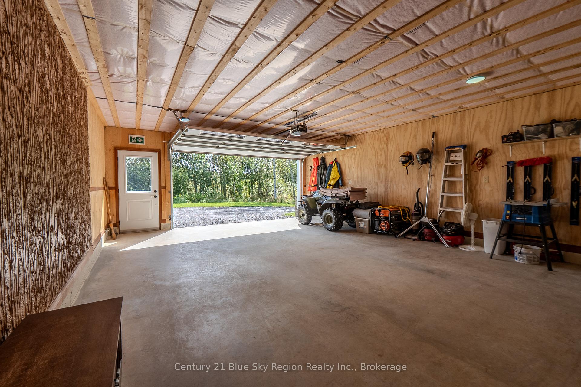 Photo 19 of 398 Mallard Haven Road, Chisholm — HOMEH