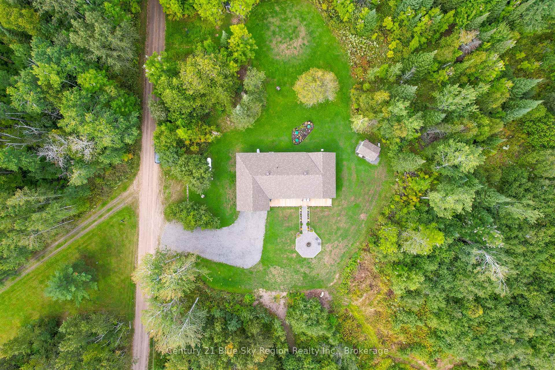 Photo 23 of 398 Mallard Haven Road, Chisholm — HOMEH