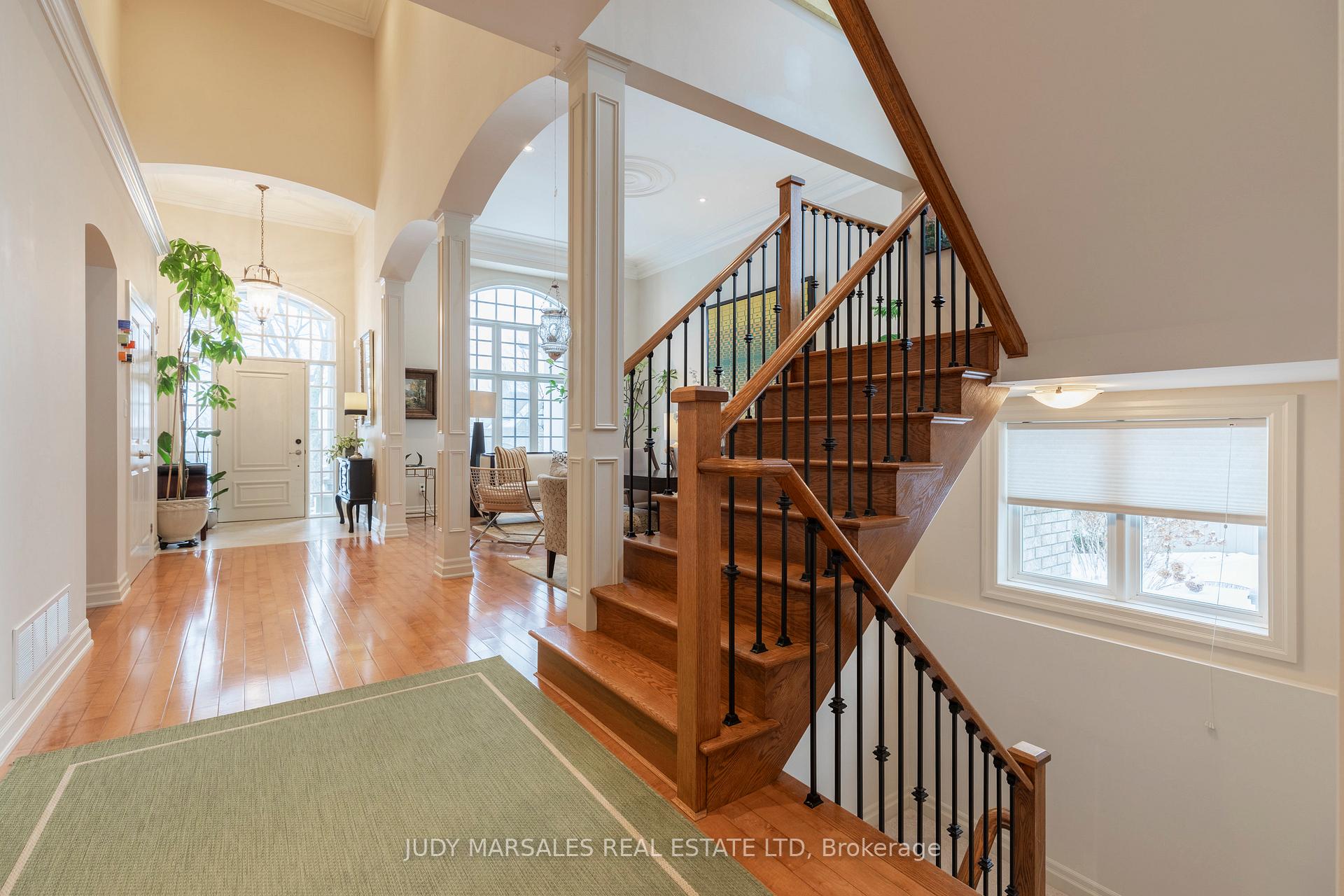 Photo 5 of 35 Sweetman Drive, Hamilton, Dundas — HOMEH