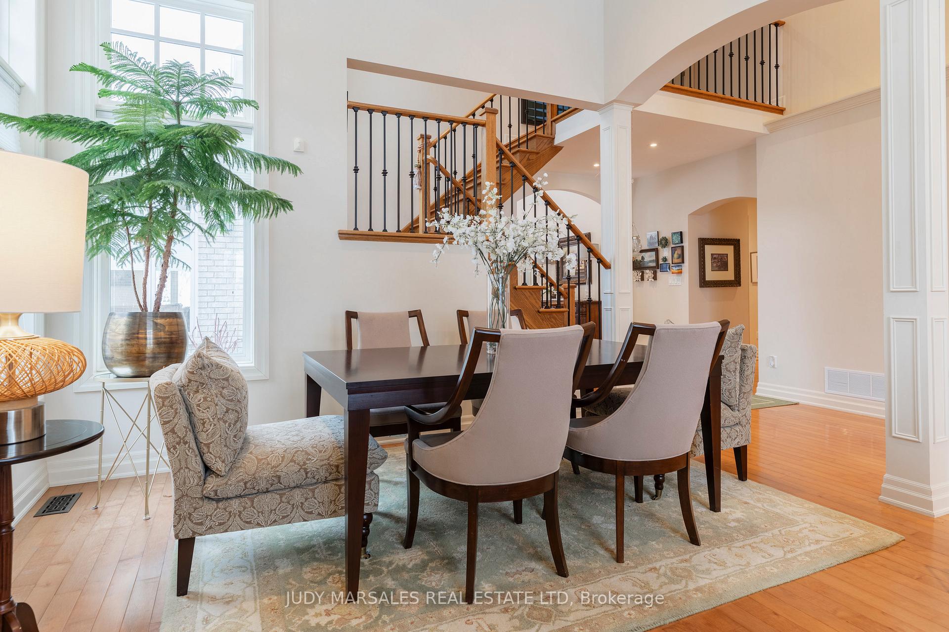 Photo 11 of 35 Sweetman Drive, Hamilton, Dundas — HOMEH