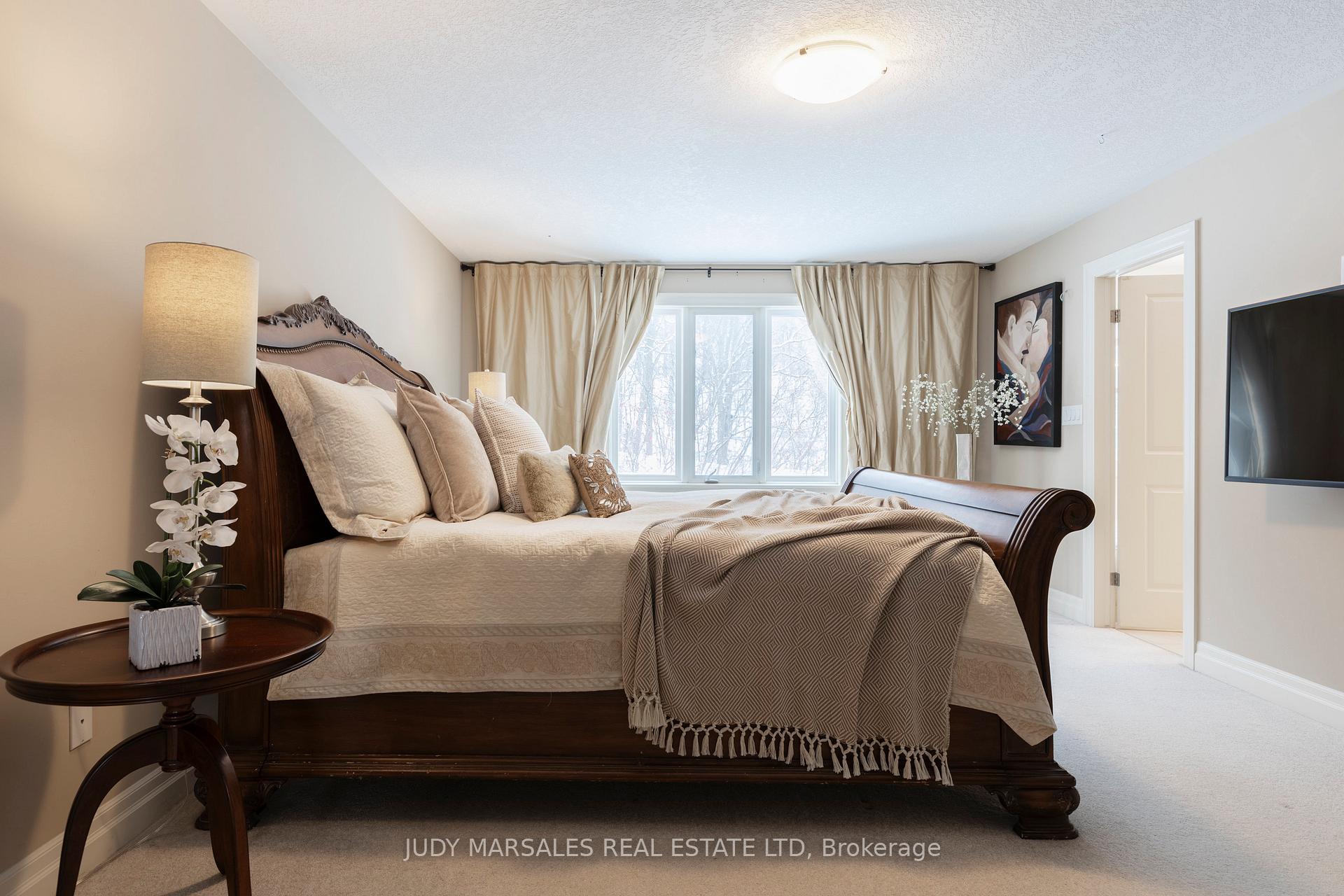 Photo 32 of 35 Sweetman Drive, Hamilton, Dundas — HOMEH