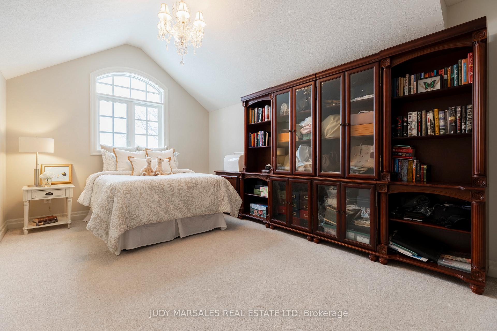 Photo 36 of 35 Sweetman Drive, Hamilton, Dundas — HOMEH