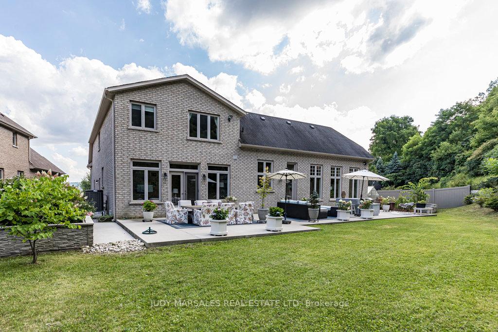 Photo 42 of 35 Sweetman Drive, Hamilton, Dundas — HOMEH