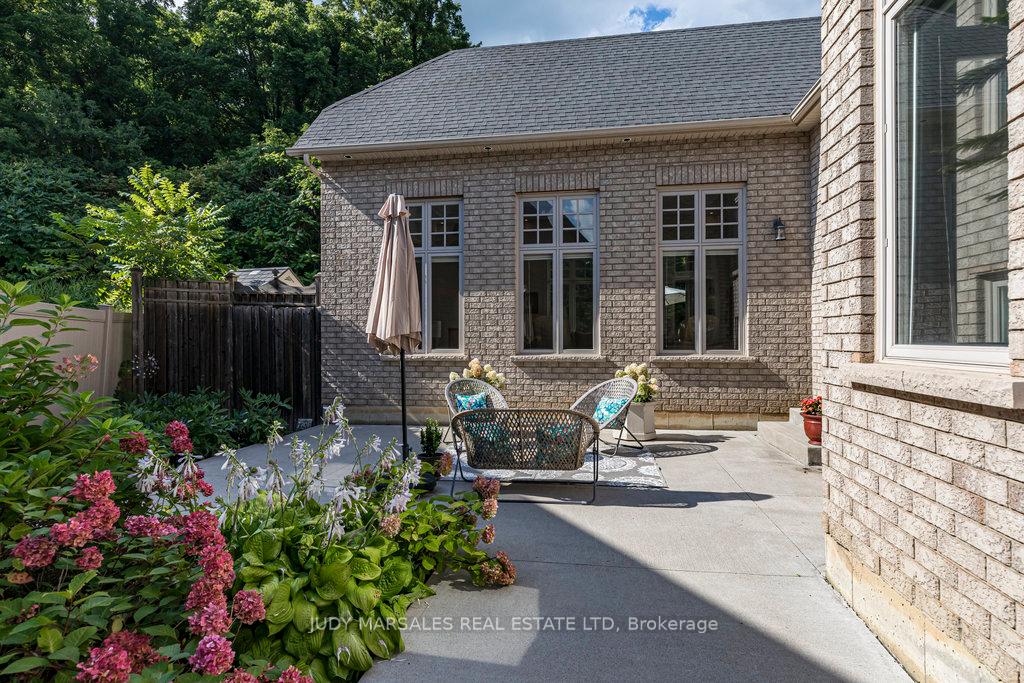 Photo 48 of 35 Sweetman Drive, Hamilton, Dundas — HOMEH