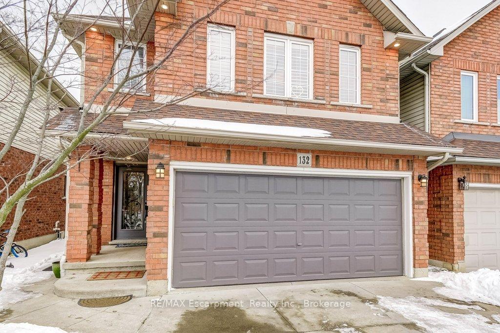 Photo 2 of 132 Thoroughbred Boulevard, Hamilton, Ancaster — HOMEH