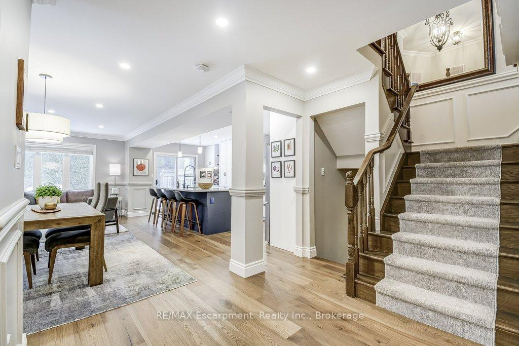 Photo 4 of 132 Thoroughbred Boulevard, Hamilton, Ancaster — HOMEH