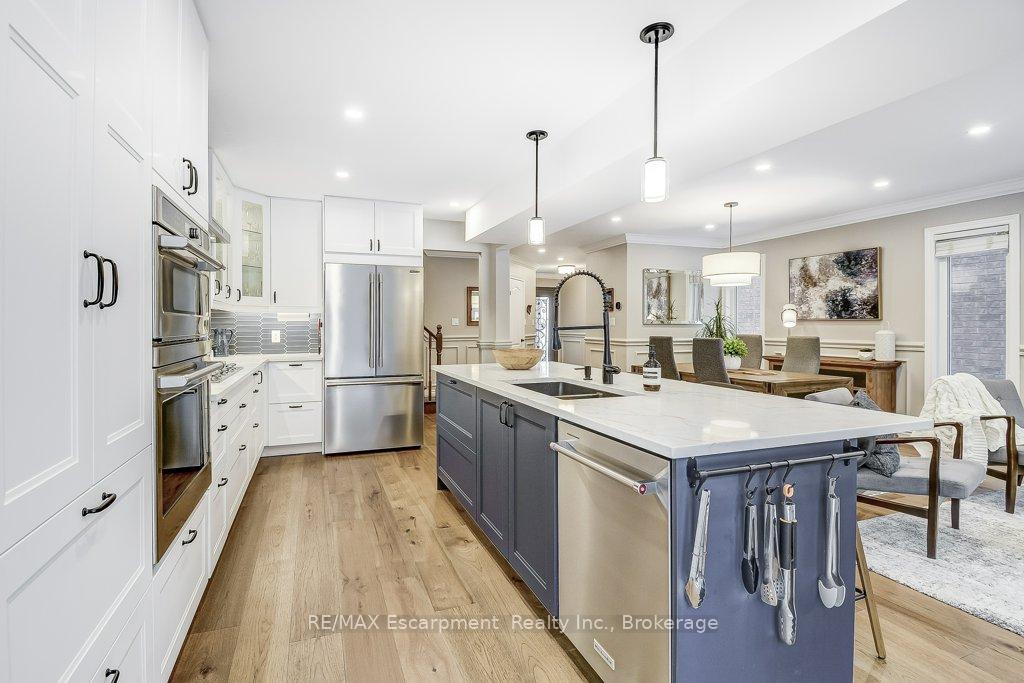 Photo 18 of 132 Thoroughbred Boulevard, Hamilton, Ancaster — HOMEH