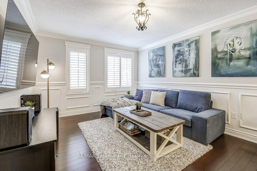 Photo 21 of 132 Thoroughbred Boulevard, Hamilton, Ancaster — HOMEH