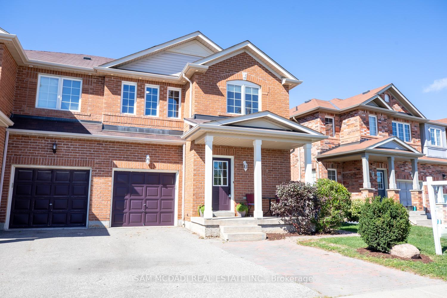 Photo 2 of 51 Personna Circle, Brampton, Credit Valley — HOMEH