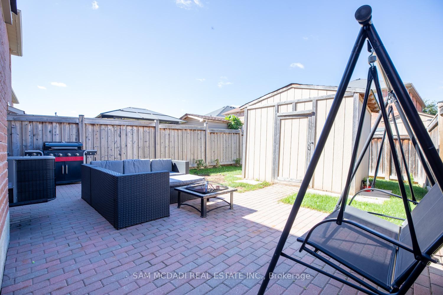 Photo 6 of 51 Personna Circle, Brampton, Credit Valley — HOMEH