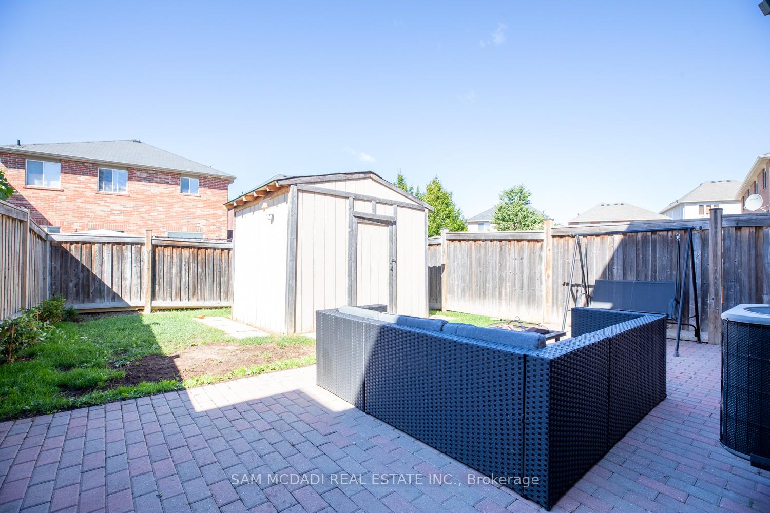 Photo 7 of 51 Personna Circle, Brampton, Credit Valley — HOMEH