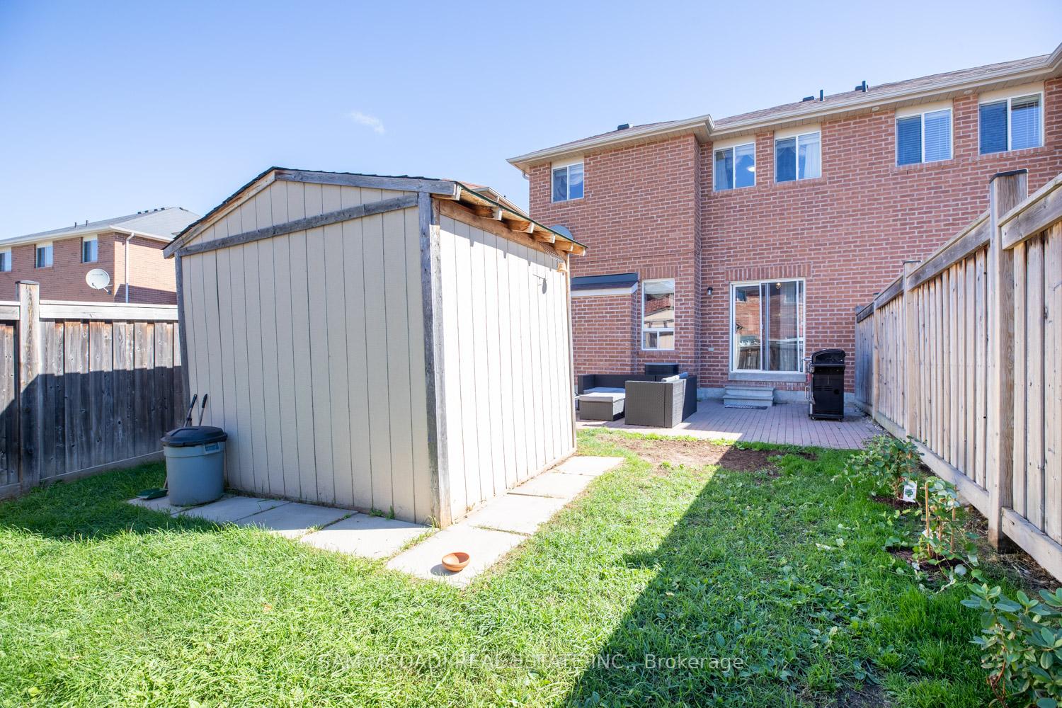 Photo 8 of 51 Personna Circle, Brampton, Credit Valley — HOMEH
