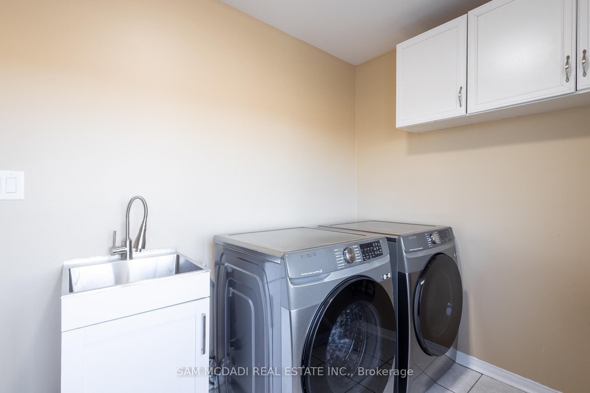 Photo 22 of 51 Personna Circle, Brampton, Credit Valley — HOMEH