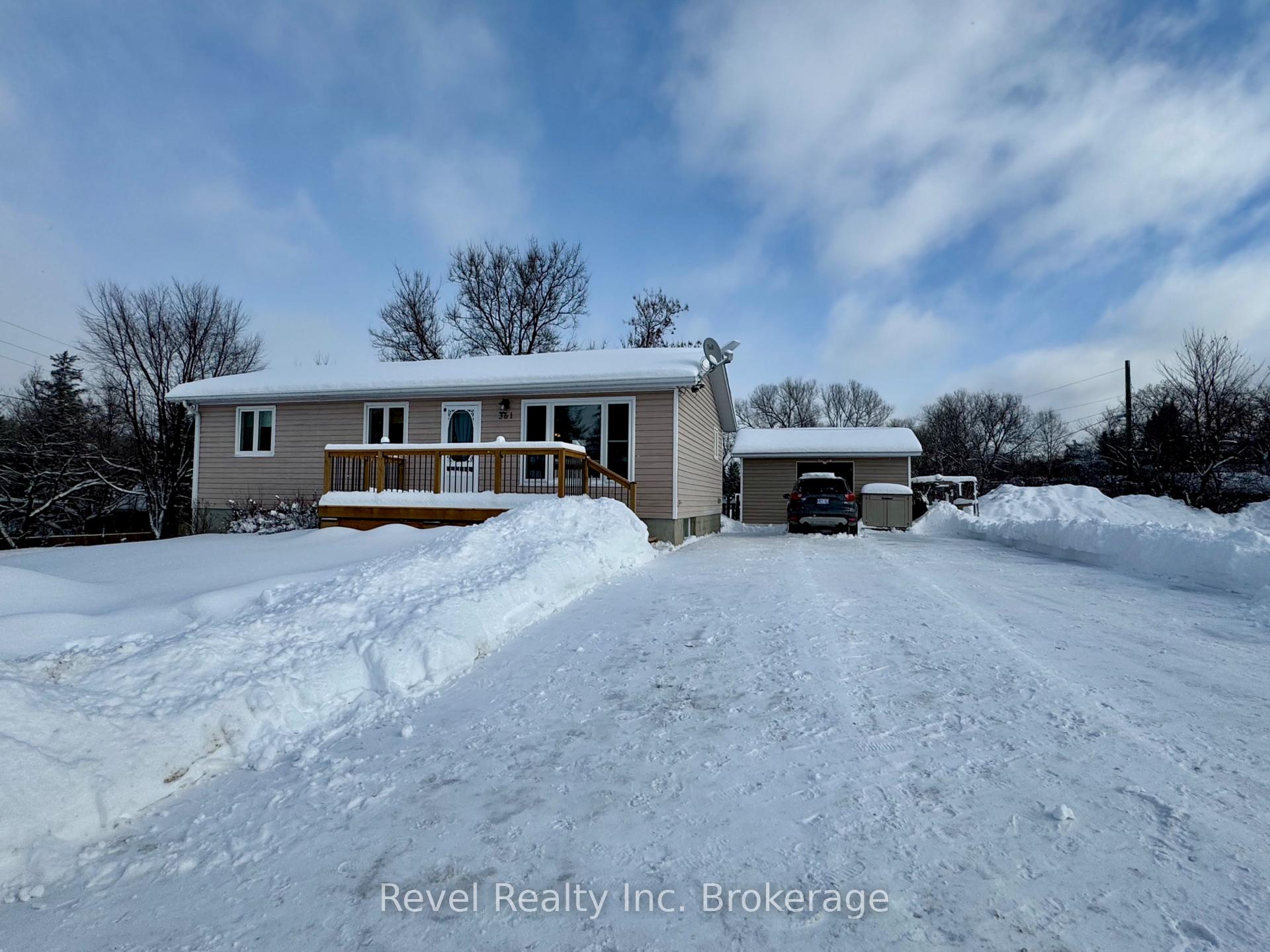 Photo 2 of 361 Louis Street, Mattawa — HOMEH