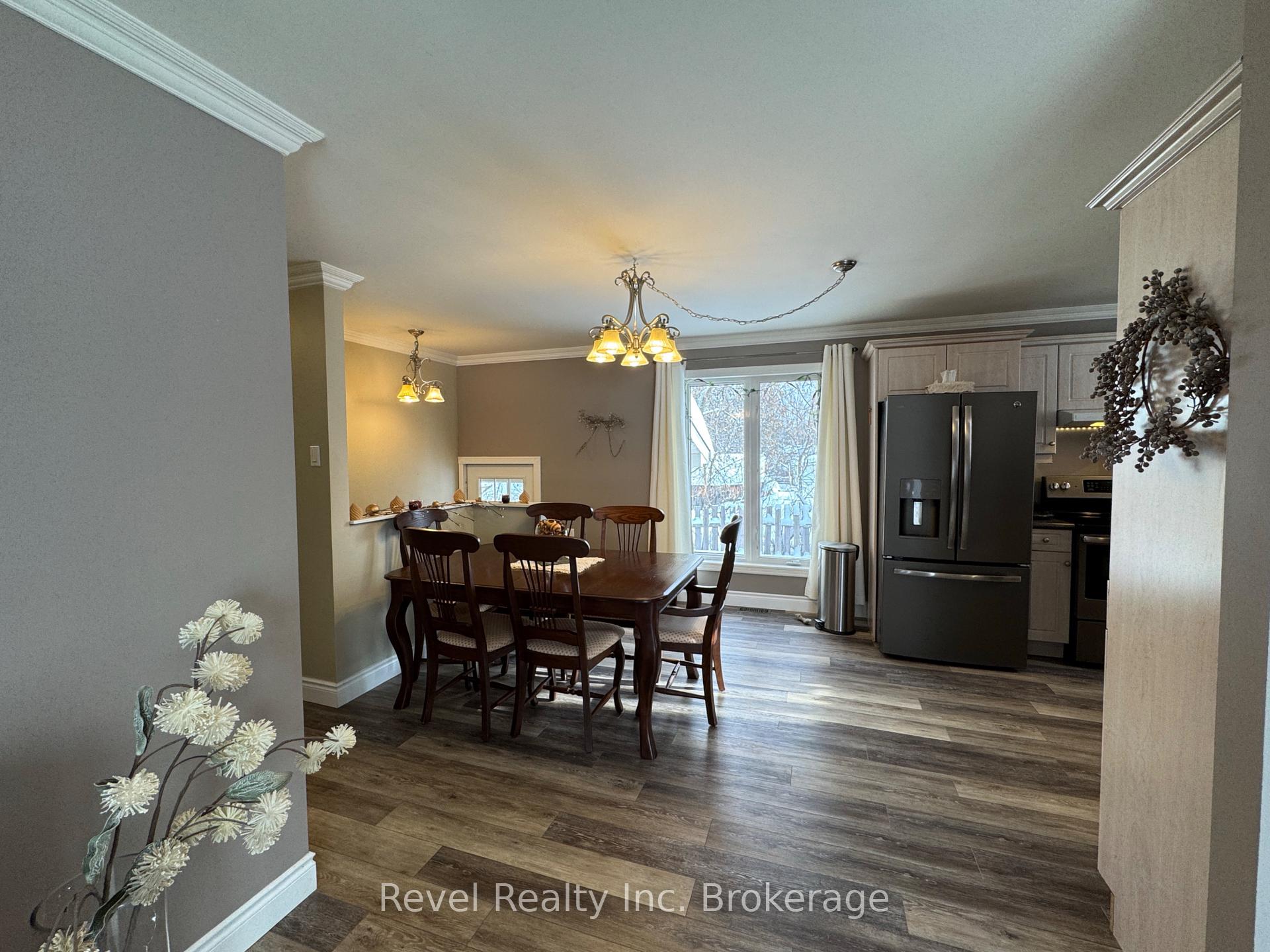 Photo 10 of 361 Louis Street, Mattawa — HOMEH