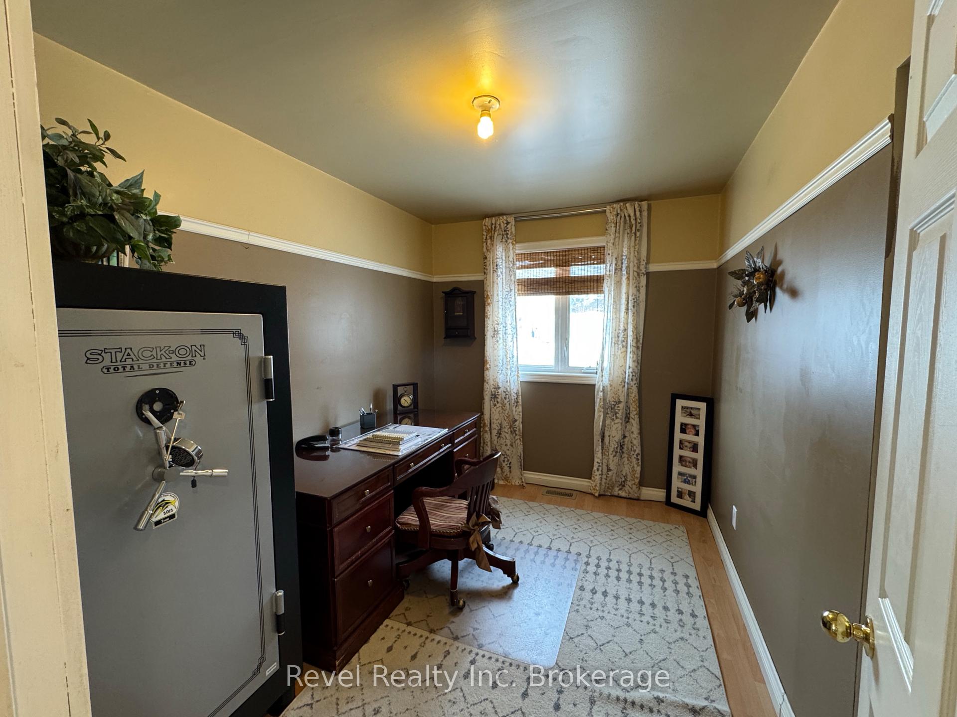 Photo 13 of 361 Louis Street, Mattawa — HOMEH