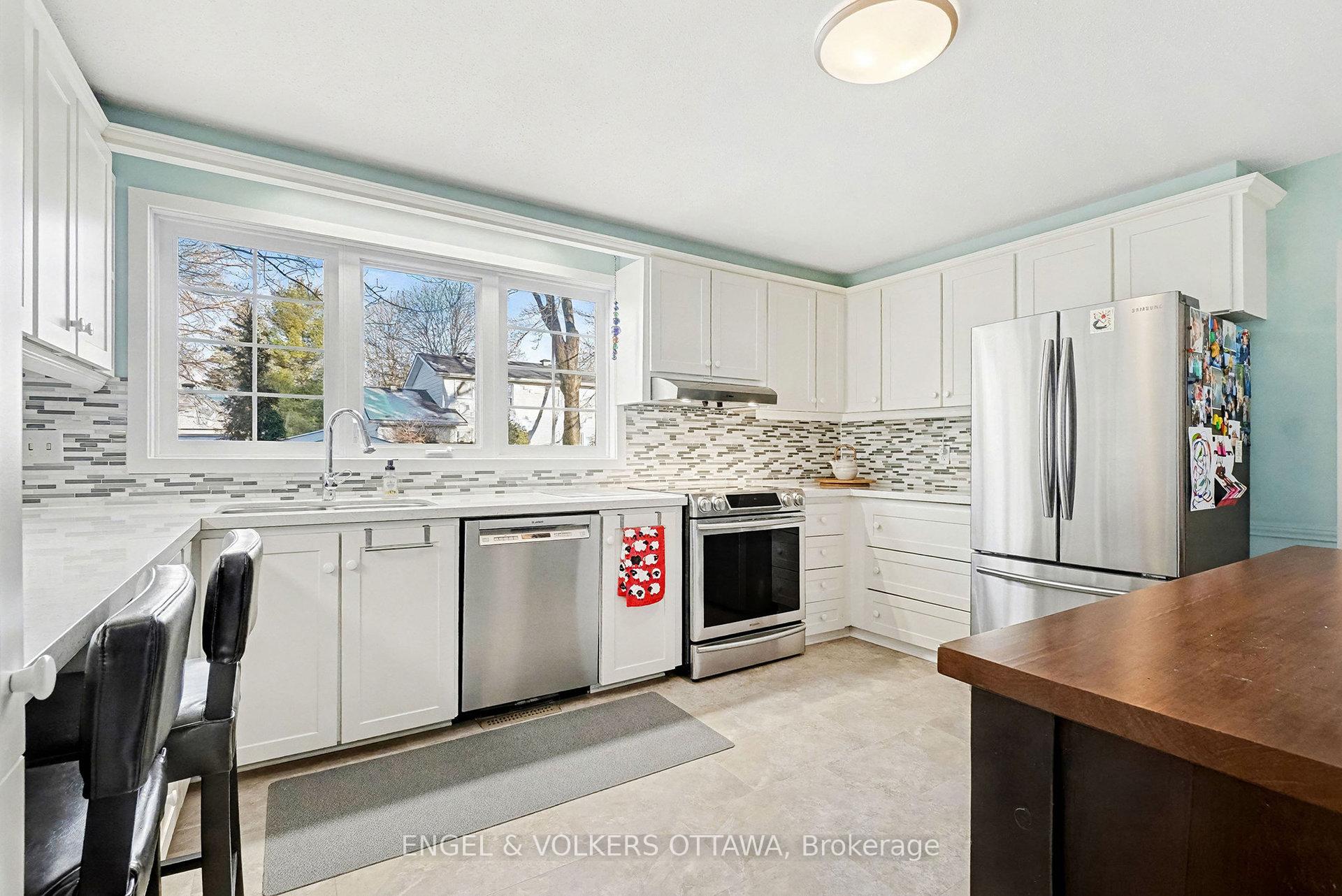 Photo 20 of 13 Welkin Crescent, Ottawa, Borden Farm/Stewart Farm/Carleton Heights/Parkwood Hills — HOMEH