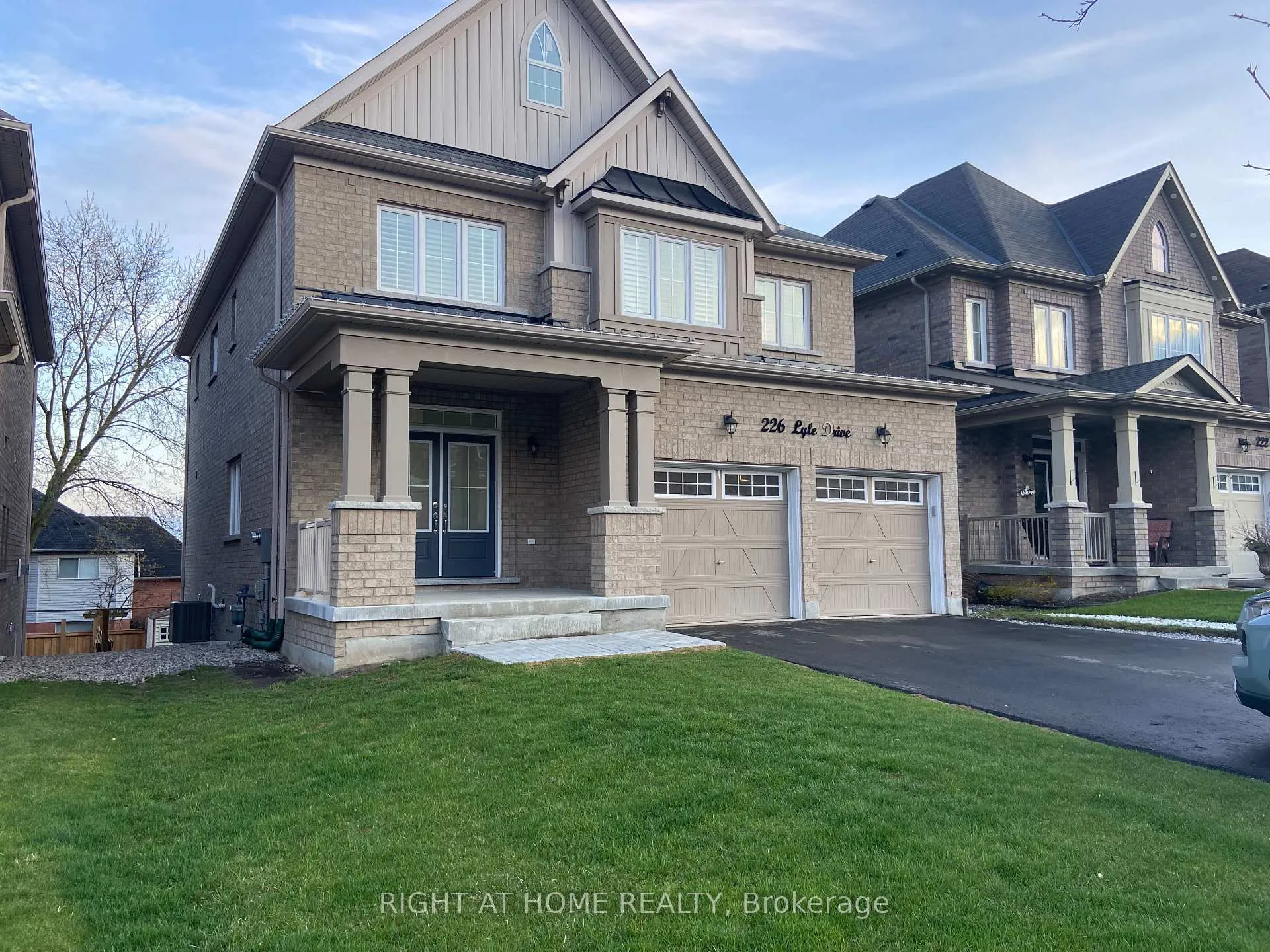 Photo 1 of 226 Lyle Drive, Clarington, Bowmanville — HOMEH