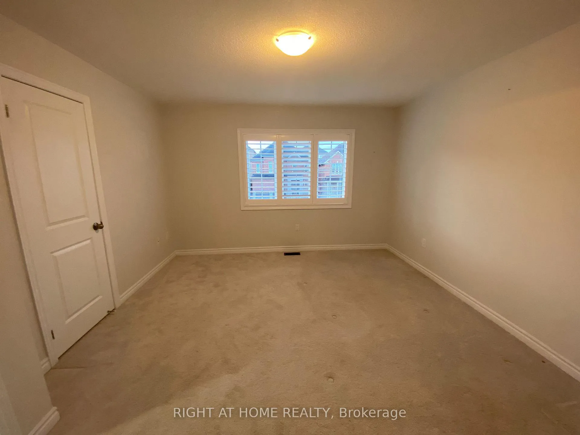 Photo 18 of 226 Lyle Drive, Clarington, Bowmanville — HOMEH