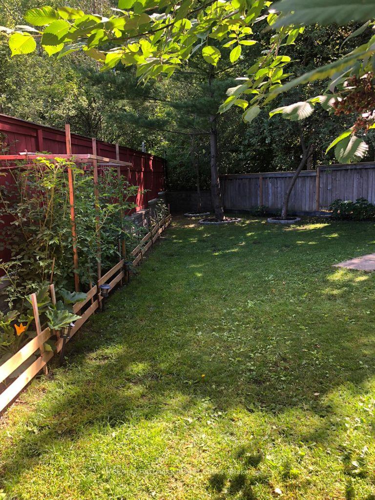 Photo 7 of 521 Burleigh Private, Ottawa, Cyrville — HOMEH