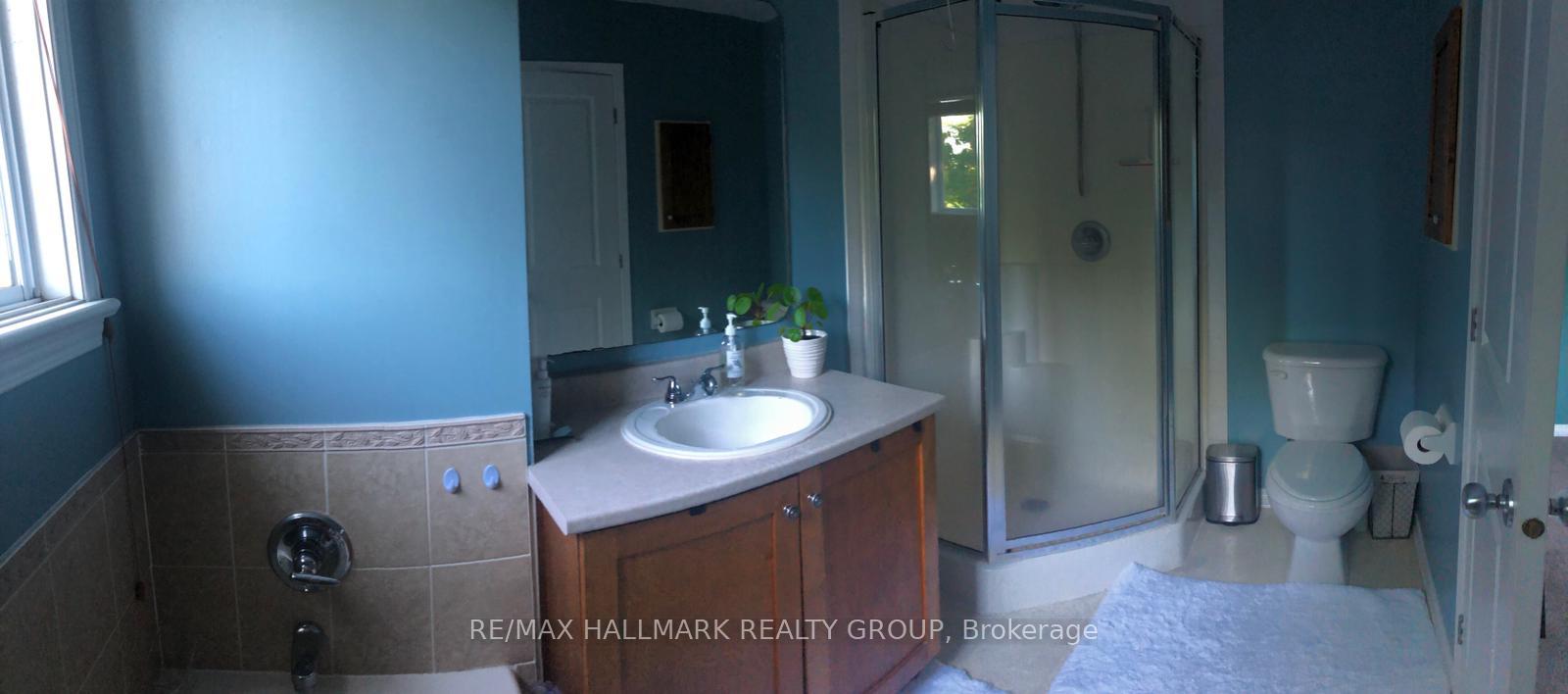 Photo 10 of 521 Burleigh Private, Ottawa, Cyrville — HOMEH