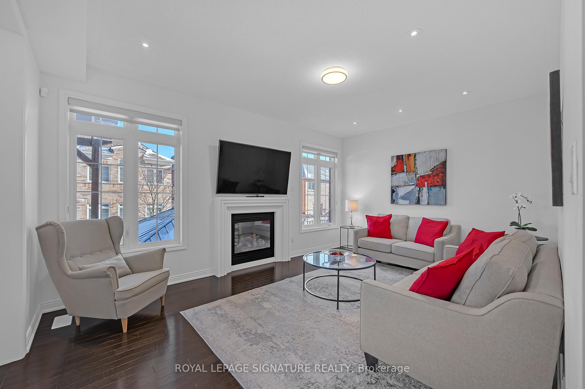 Photo 11 of 27 Island Grove, Brampton, Credit Valley — HOMEH