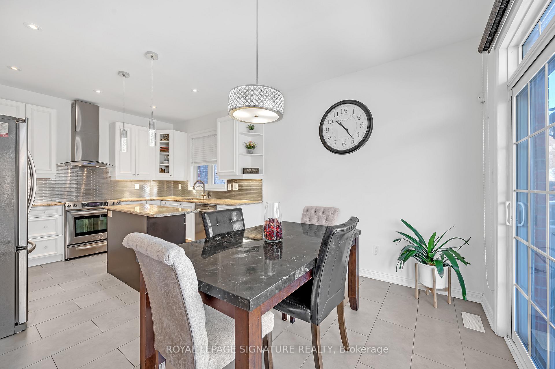 Photo 13 of 27 Island Grove, Brampton, Credit Valley — HOMEH