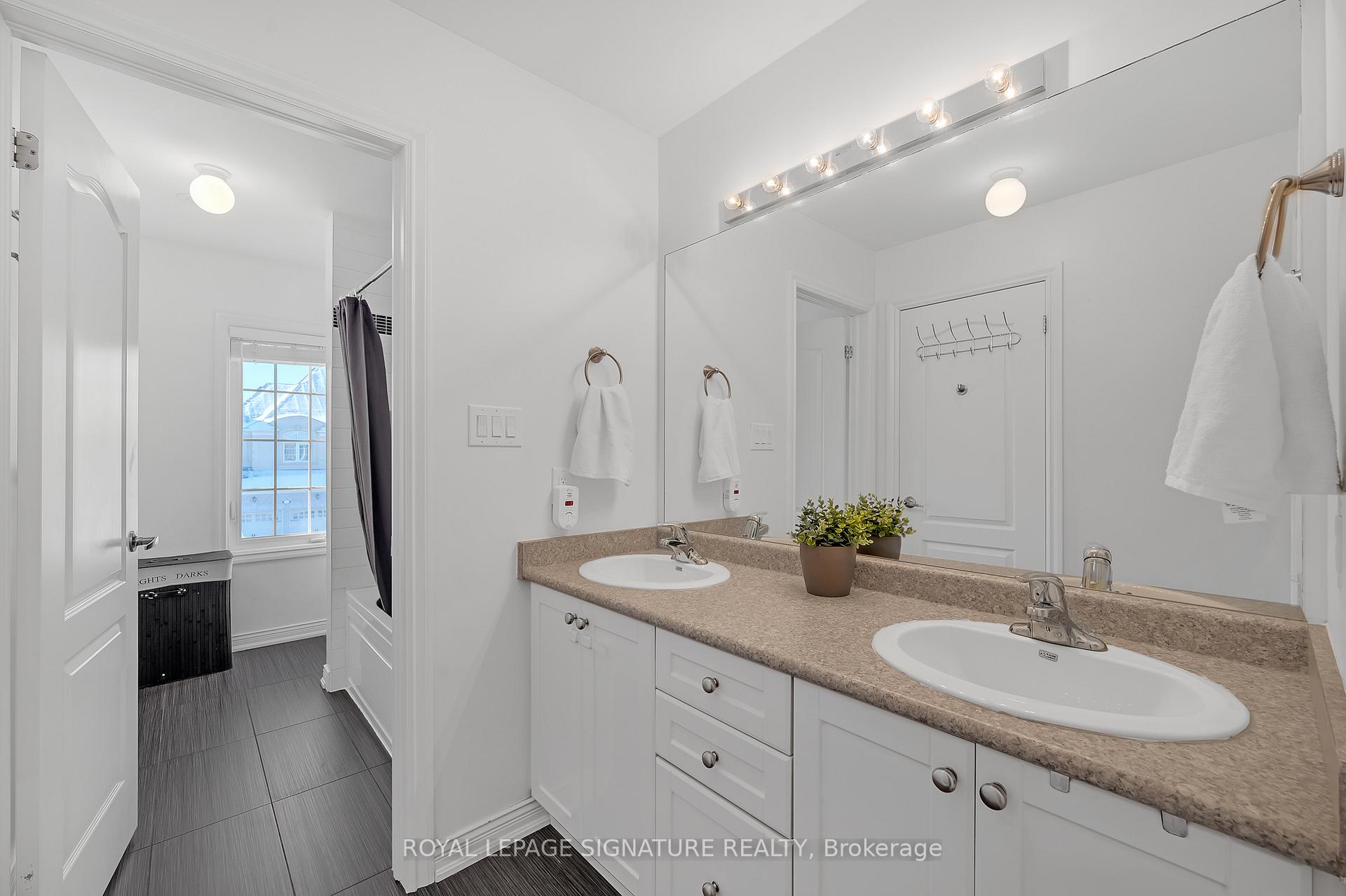 Photo 21 of 27 Island Grove, Brampton, Credit Valley — HOMEH