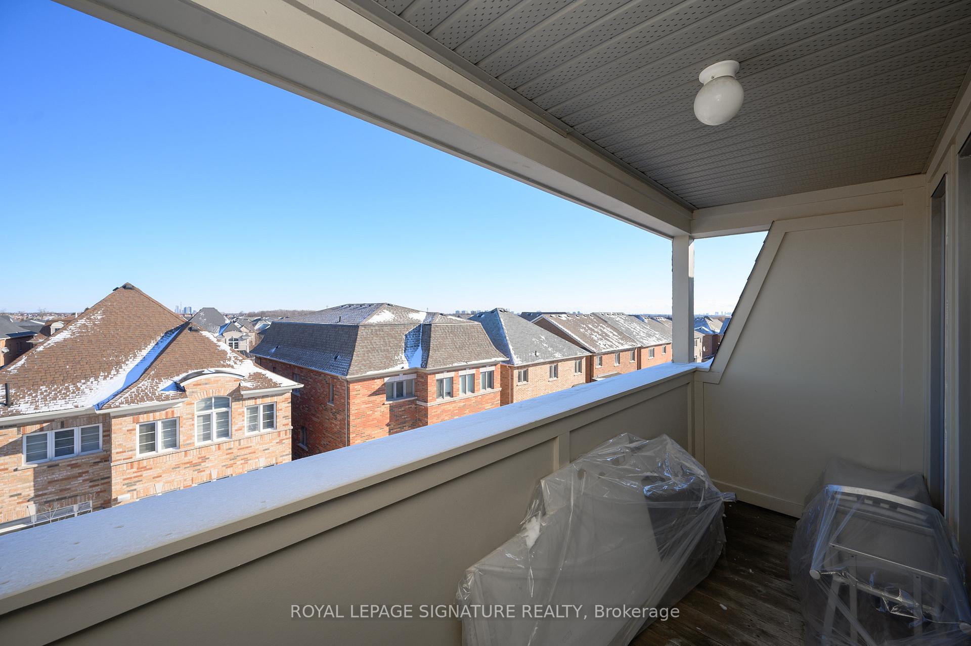 Photo 33 of 27 Island Grove, Brampton, Credit Valley — HOMEH