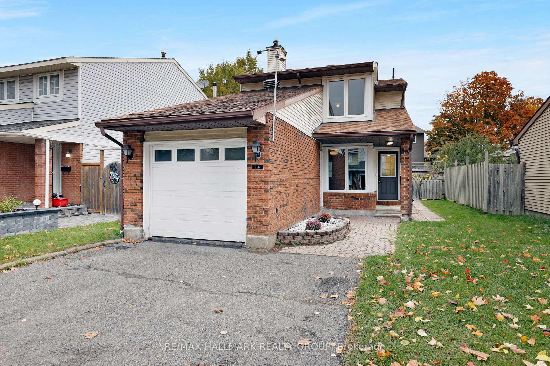 Photo 1 of 1637 Saxony Crescent, Ottawa, Pineview — HOMEH