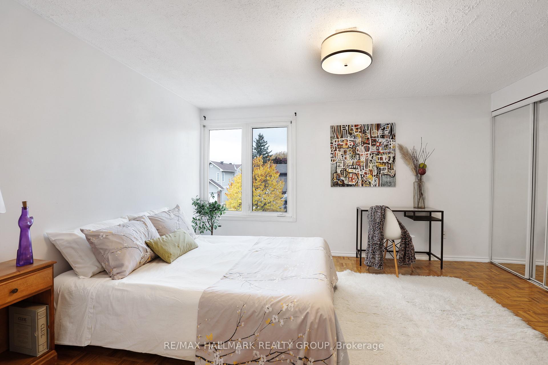 Photo 19 of 1637 Saxony Crescent, Ottawa, Pineview — HOMEH
