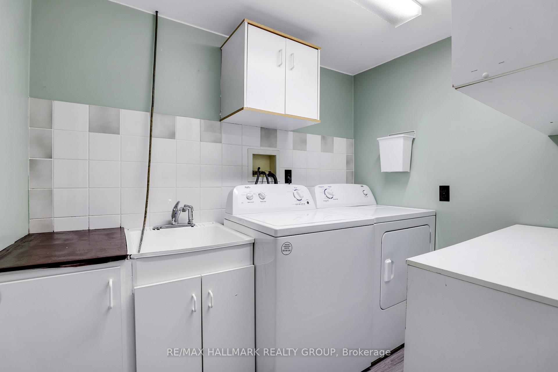Photo 34 of 1637 Saxony Crescent, Ottawa, Pineview — HOMEH