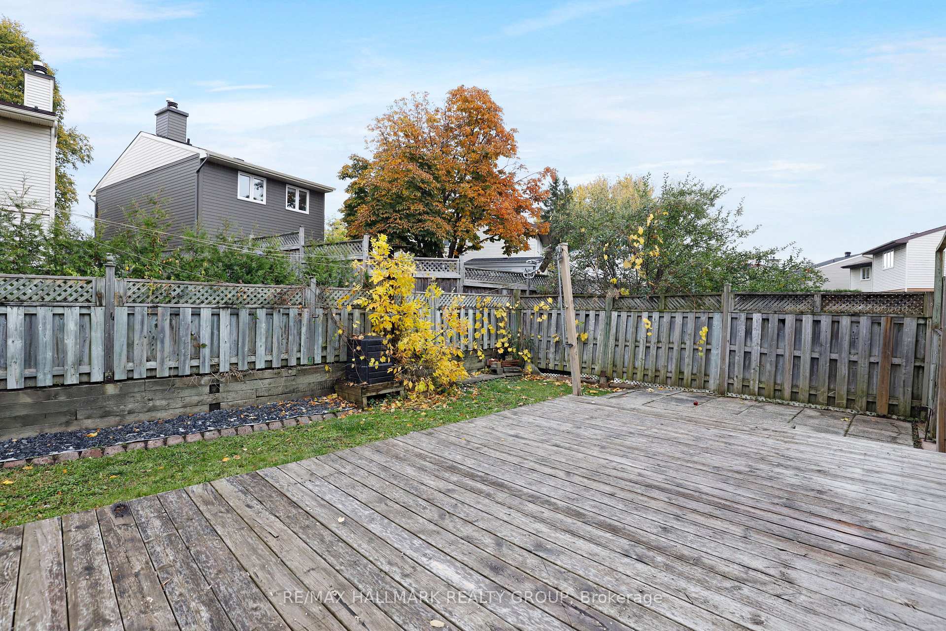 Photo 26 of 1637 Saxony Crescent, Ottawa, Pineview — HOMEH