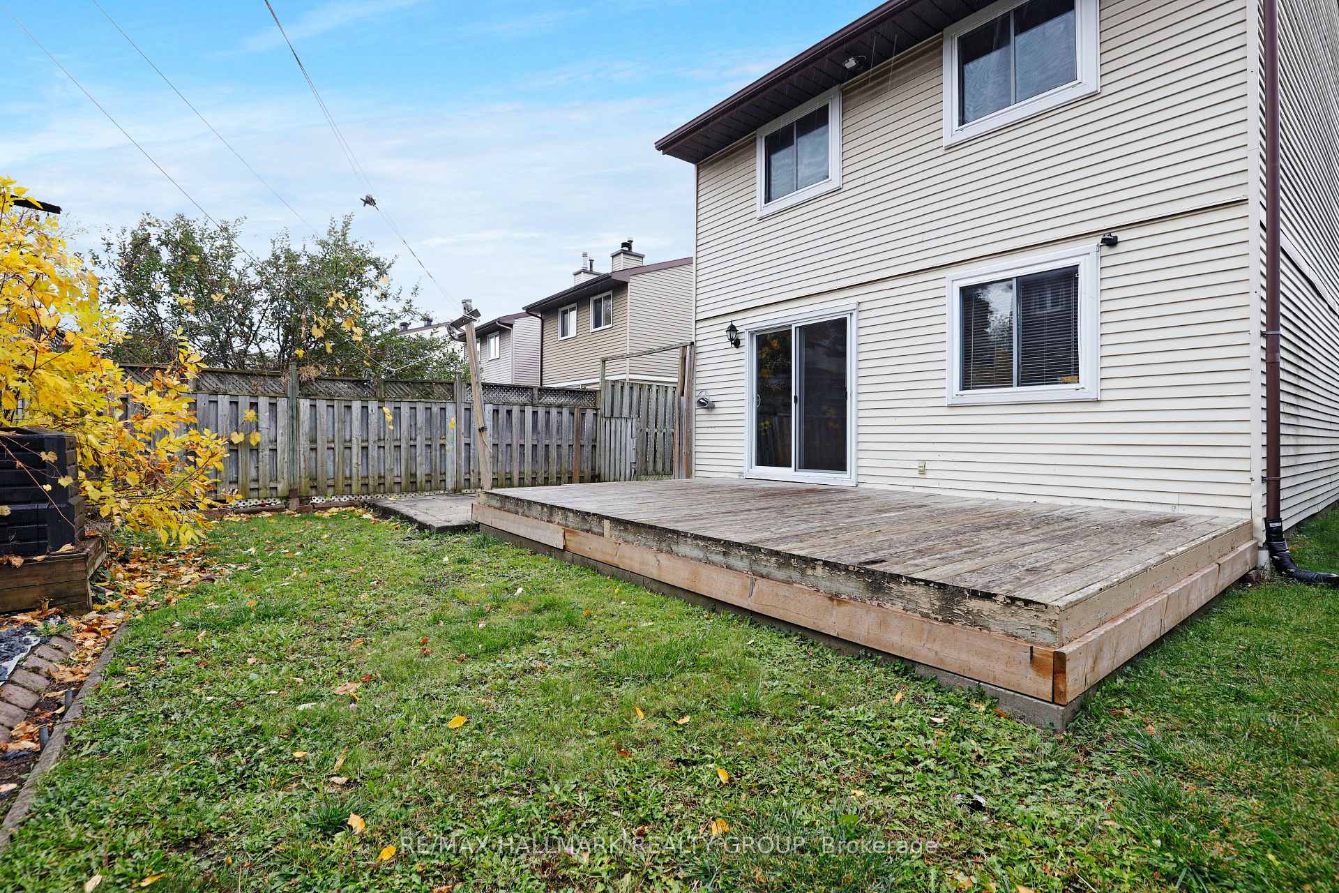 Photo 28 of 1637 Saxony Crescent, Ottawa, Pineview — HOMEH