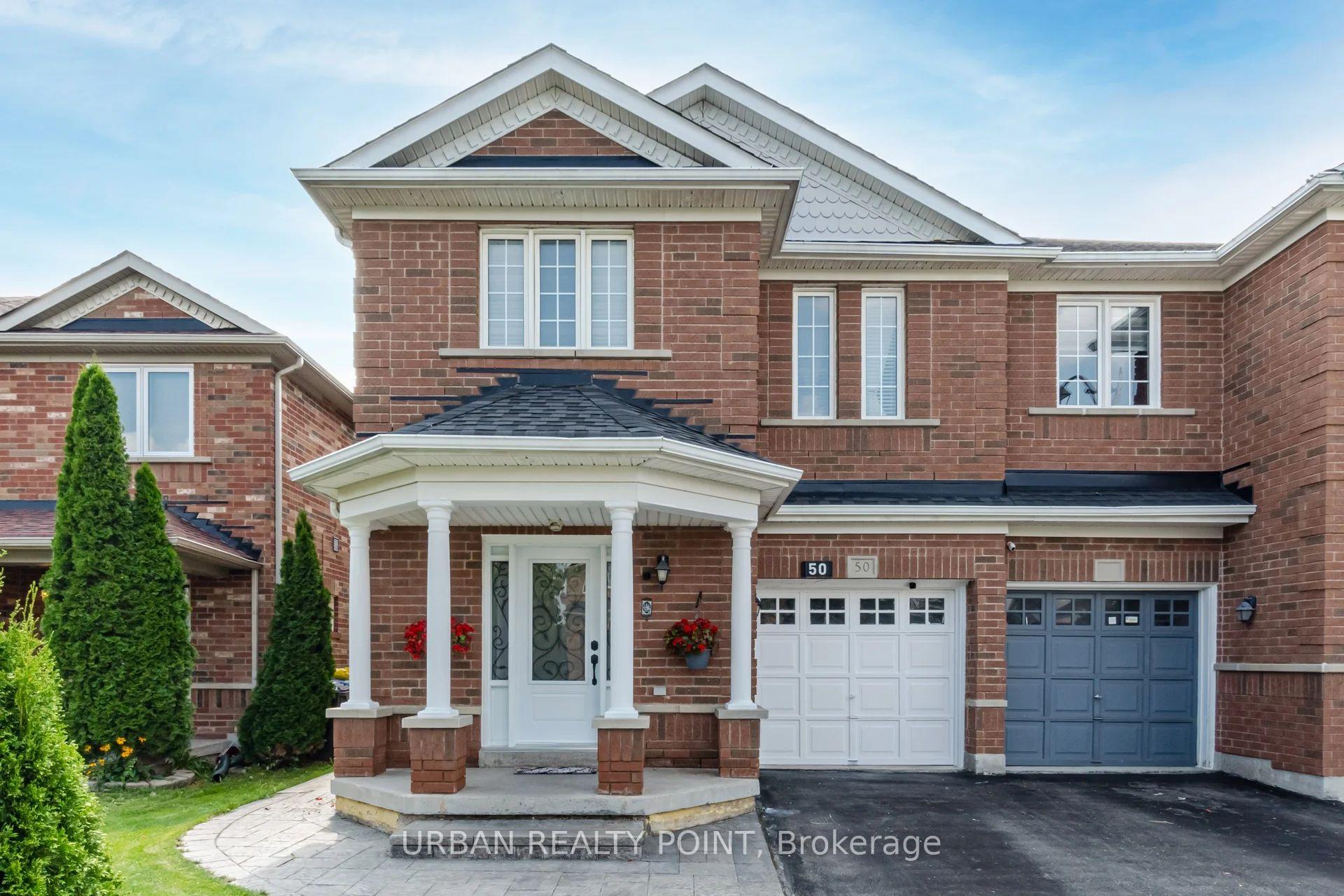 Front of 50 Silver Egret Road