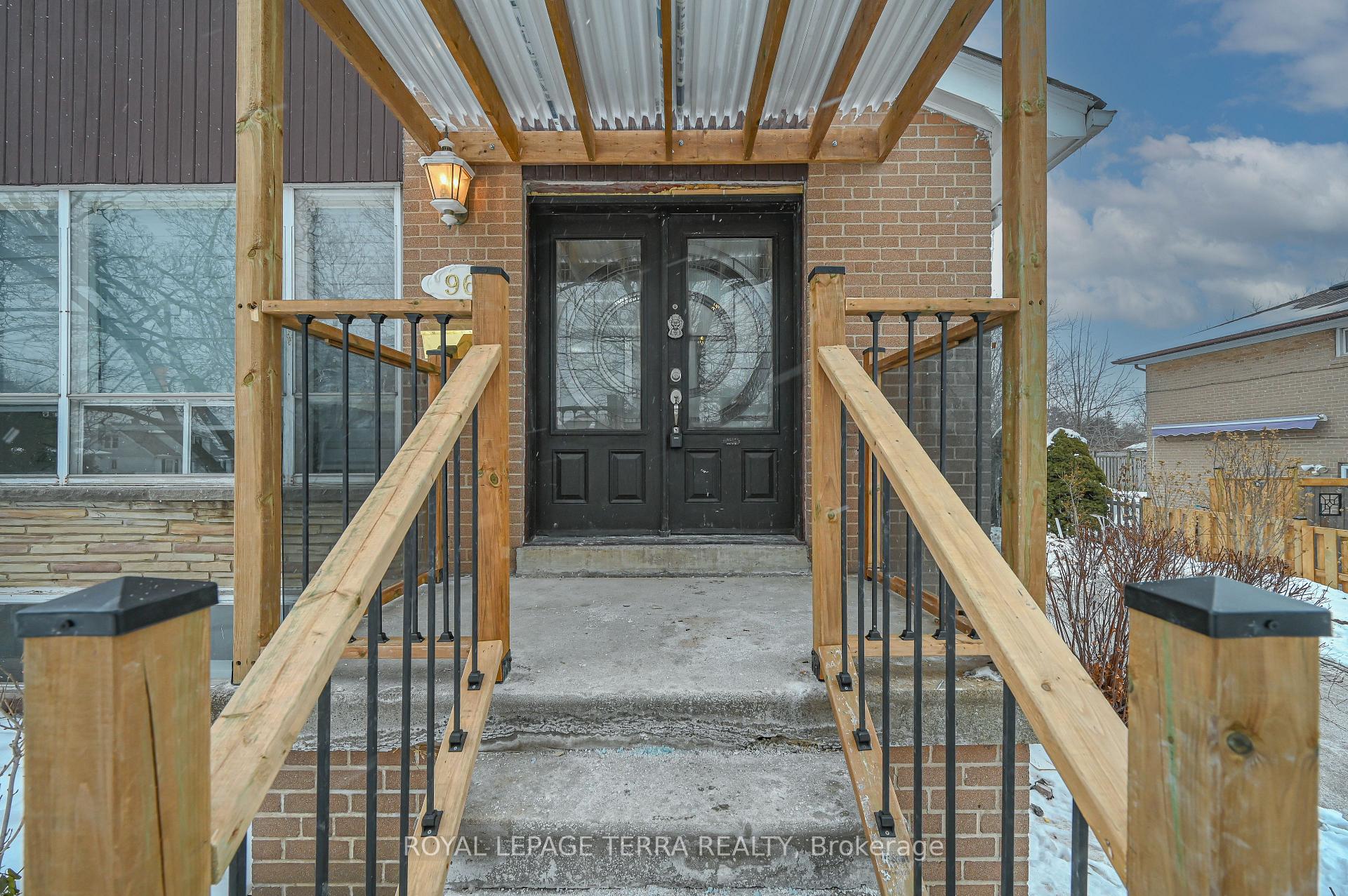 Photo 3 of 96 Post Road, Brampton, Brampton North — HOMEH