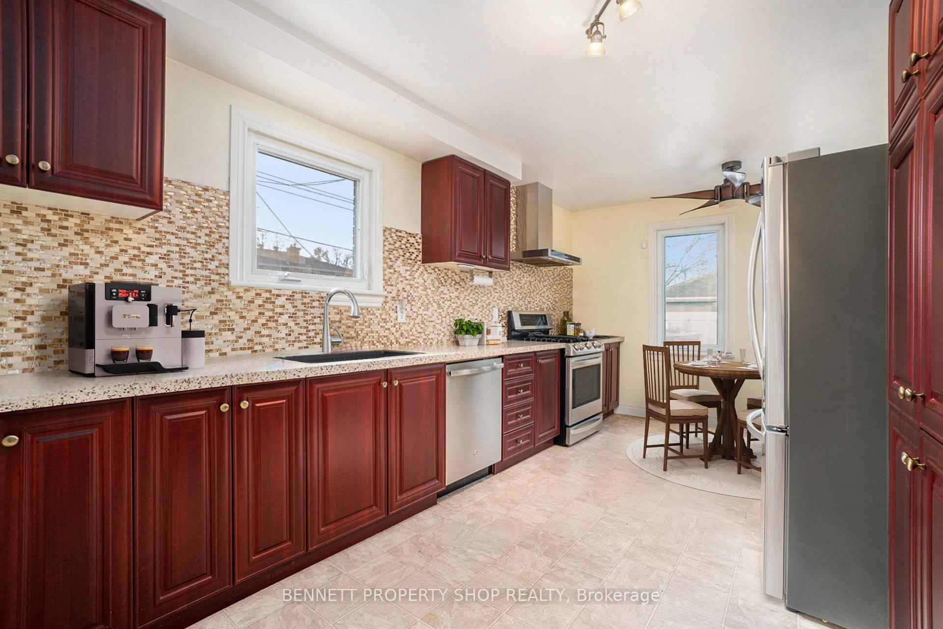Photo 4 of 1460 Larose Avenue, Ottawa, Carlington — HOMEH