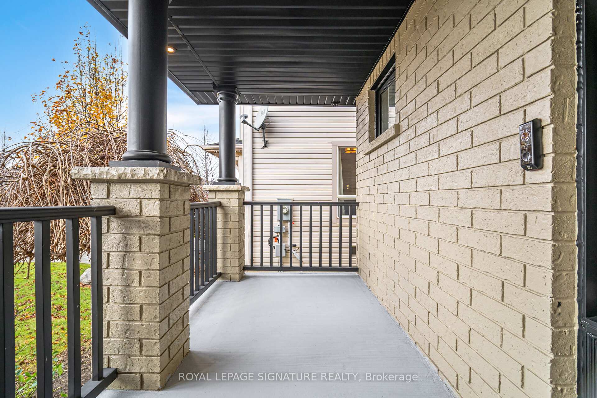 Photo 5 of 88 Spring Creek Drive, Hamilton, Waterdown — HOMEH