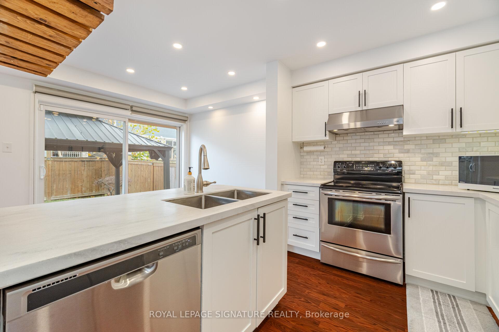 Photo 17 of 88 Spring Creek Drive, Hamilton, Waterdown — HOMEH