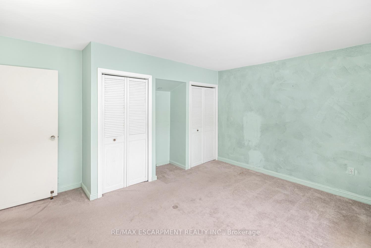 Photo 15 of 34 Norwich Road, Hamilton, Stoney Creek — HOMEH