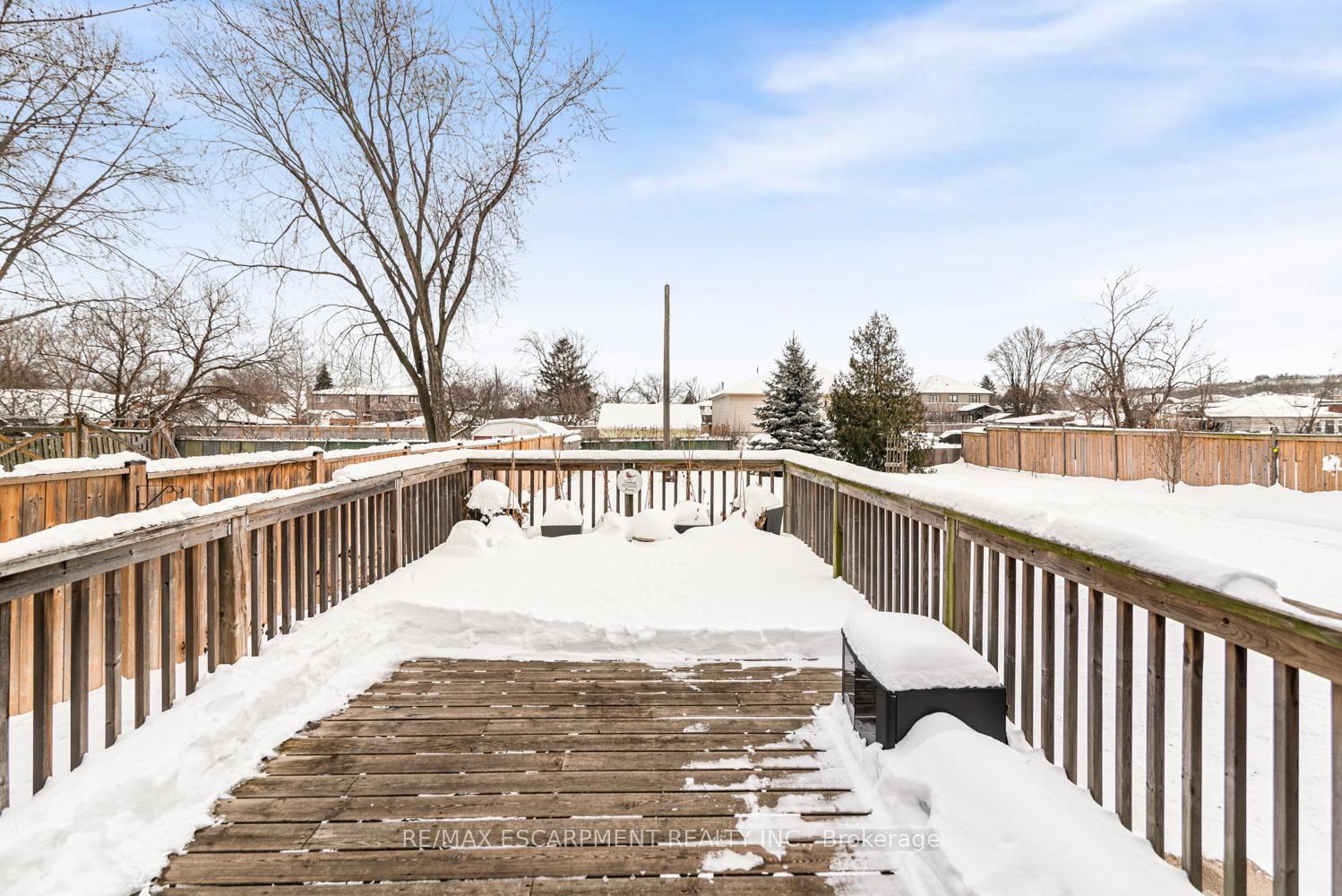 Photo 33 of 34 Norwich Road, Hamilton, Stoney Creek — HOMEH