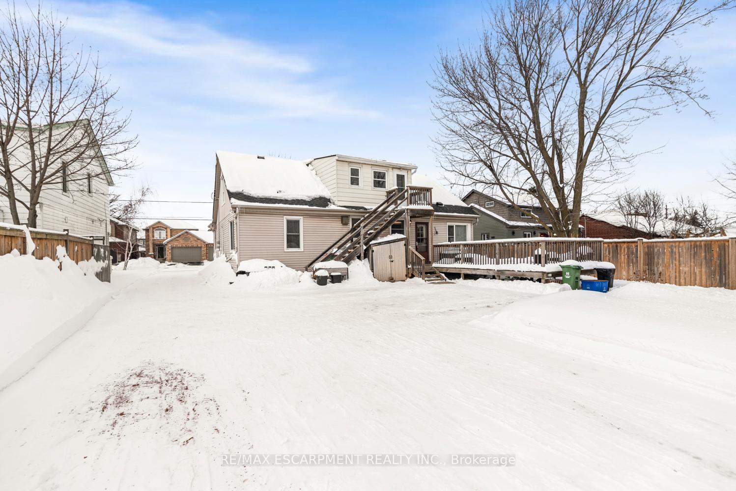 Photo 36 of 34 Norwich Road, Hamilton, Stoney Creek — HOMEH