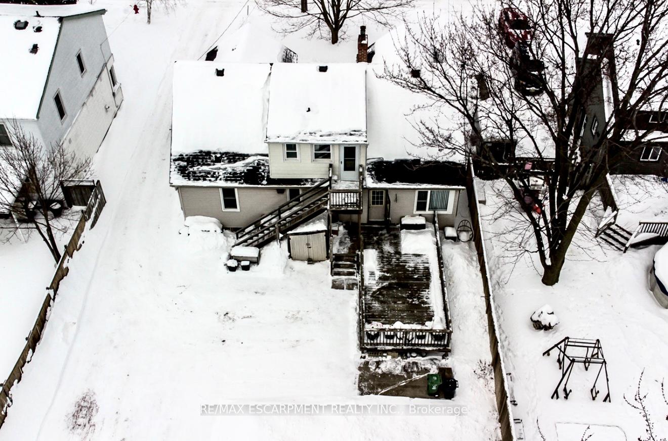 Photo 41 of 34 Norwich Road, Hamilton, Stoney Creek — HOMEH