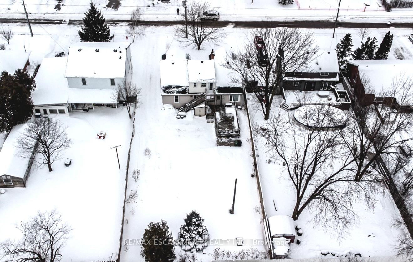 Photo 42 of 34 Norwich Road, Hamilton, Stoney Creek — HOMEH