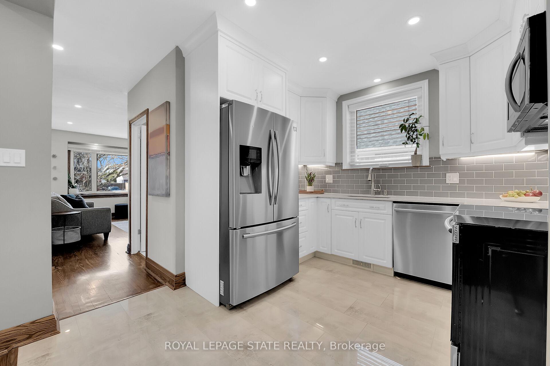 Photo 9 of 85 Erin Avenue, Hamilton, Rosedale — HOMEH